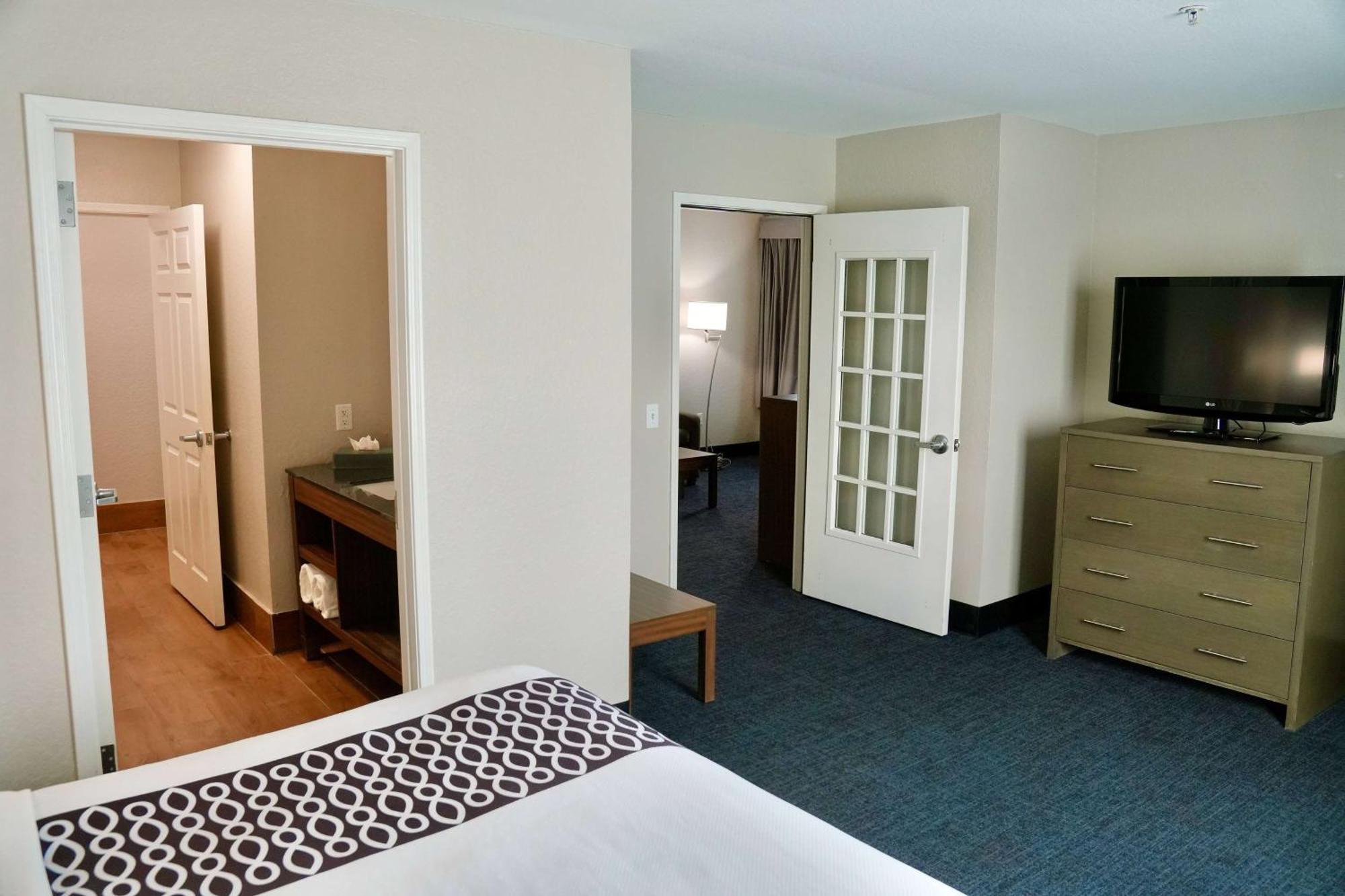 La Quinta By Wyndham Tomball Bagian luar foto