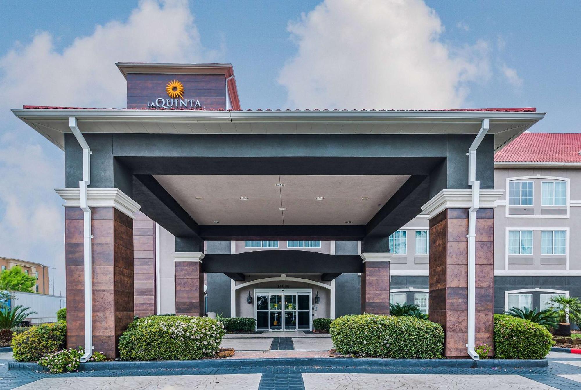 La Quinta By Wyndham Tomball Bagian luar foto
